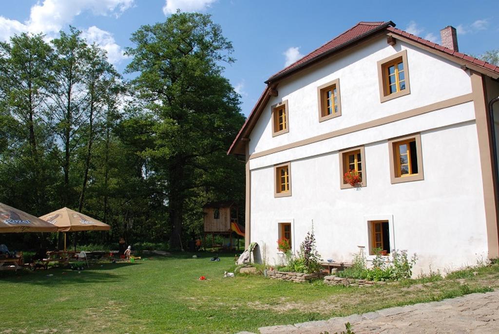 Biofarma Dolejsi Mlyn Villa Kamberk Екстериор снимка